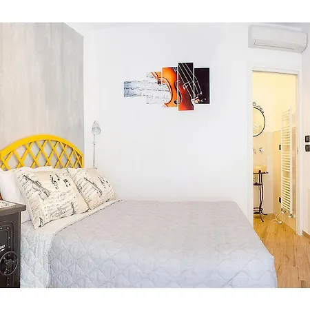 Guest house B&Biscuit